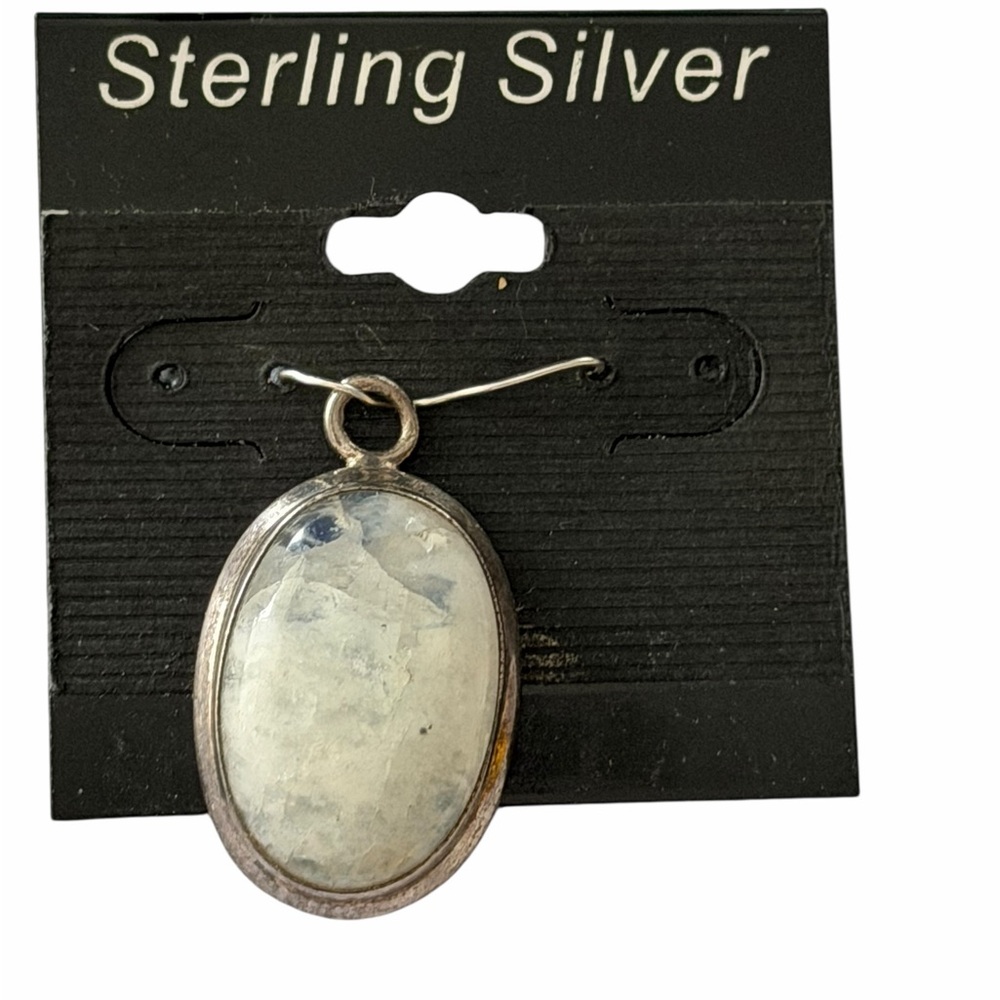Y2K never worn Sterling Silver Moonstone? Oval Pendant stunning